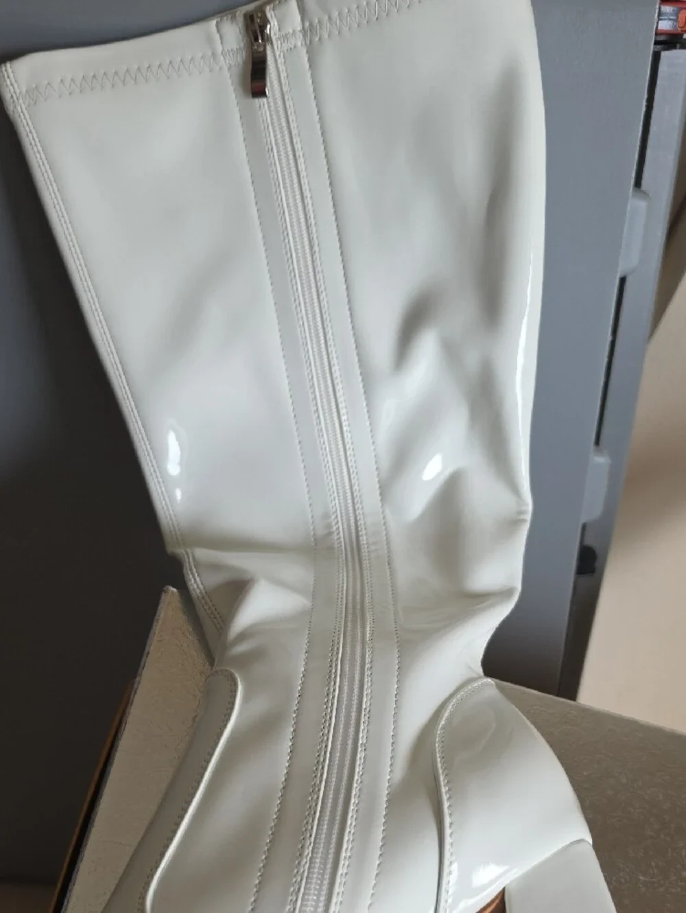 Women's White Knee-High Block Heel Boot